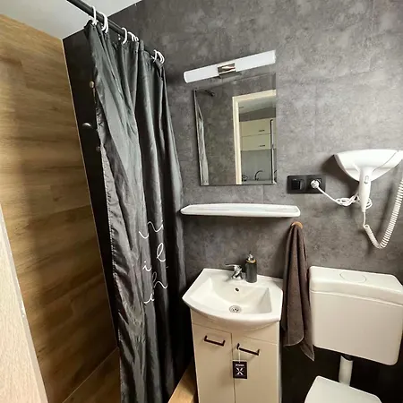 Wakacyjny Nr 1 Rybacka 58 *